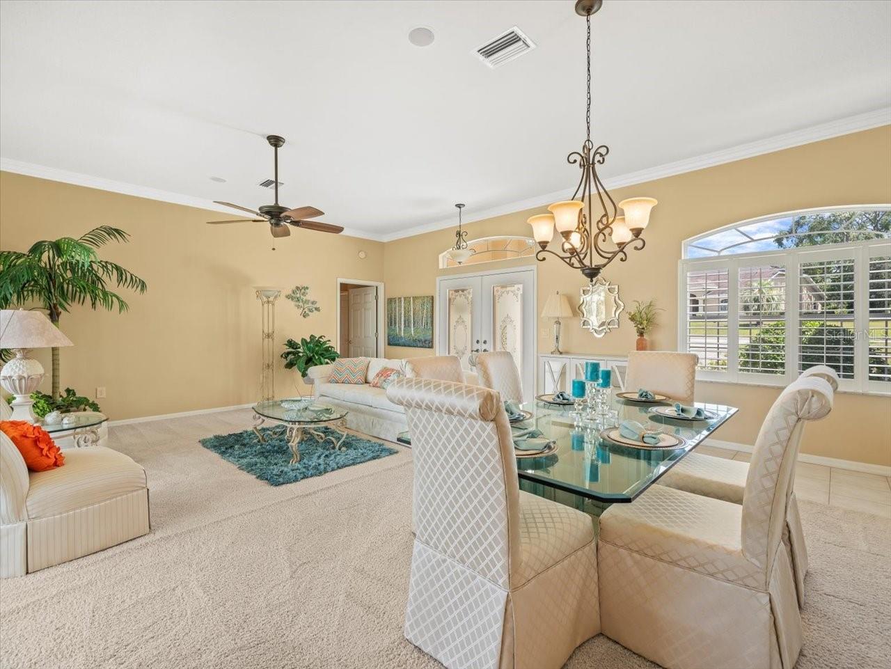 Listing photo id 11 for 9216 Tarleton Circle