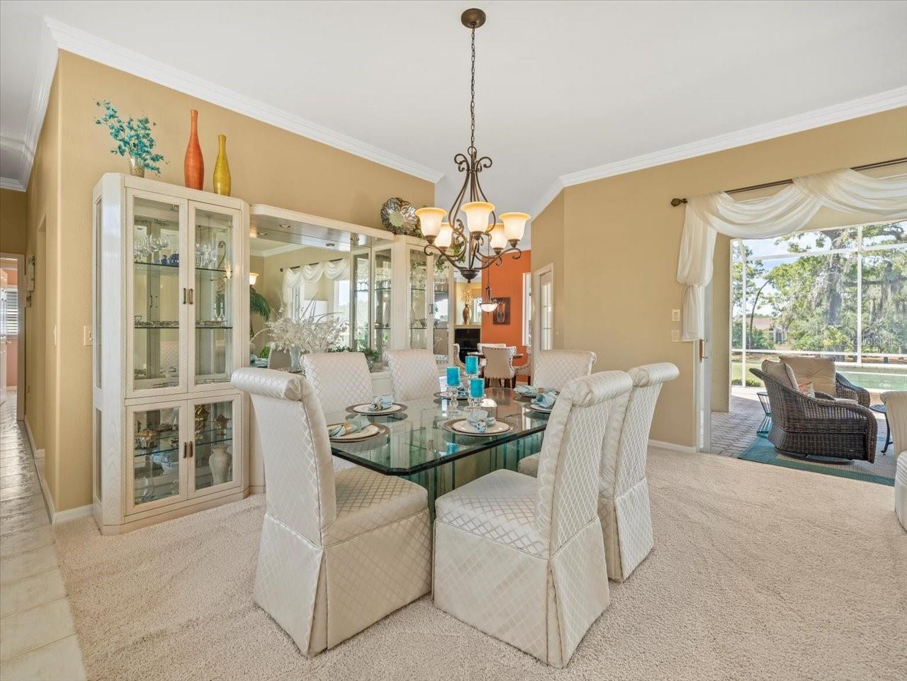 Listing photo id 13 for 9216 Tarleton Circle