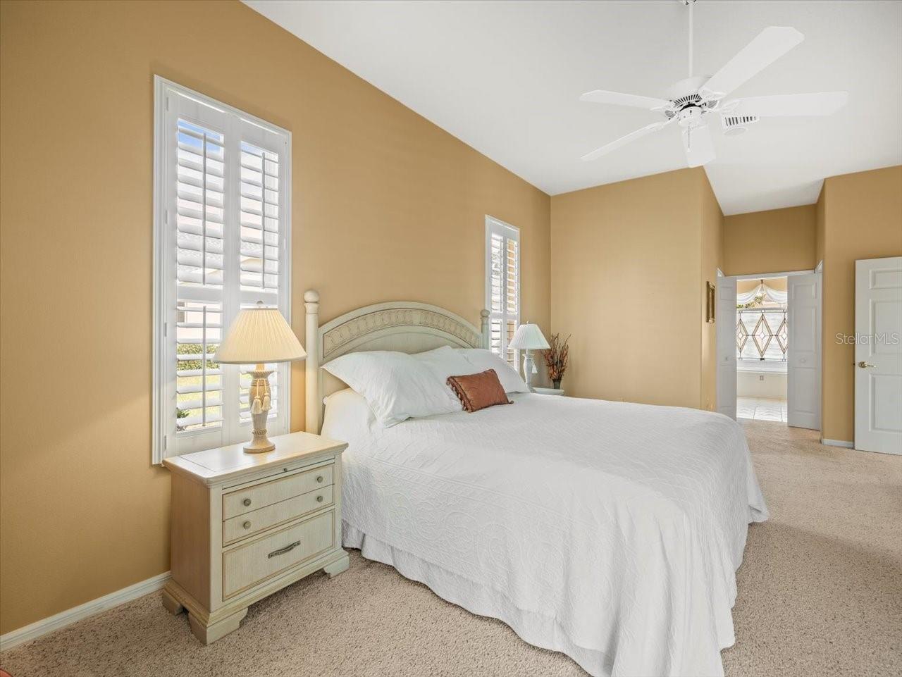 Listing photo id 16 for 9216 Tarleton Circle