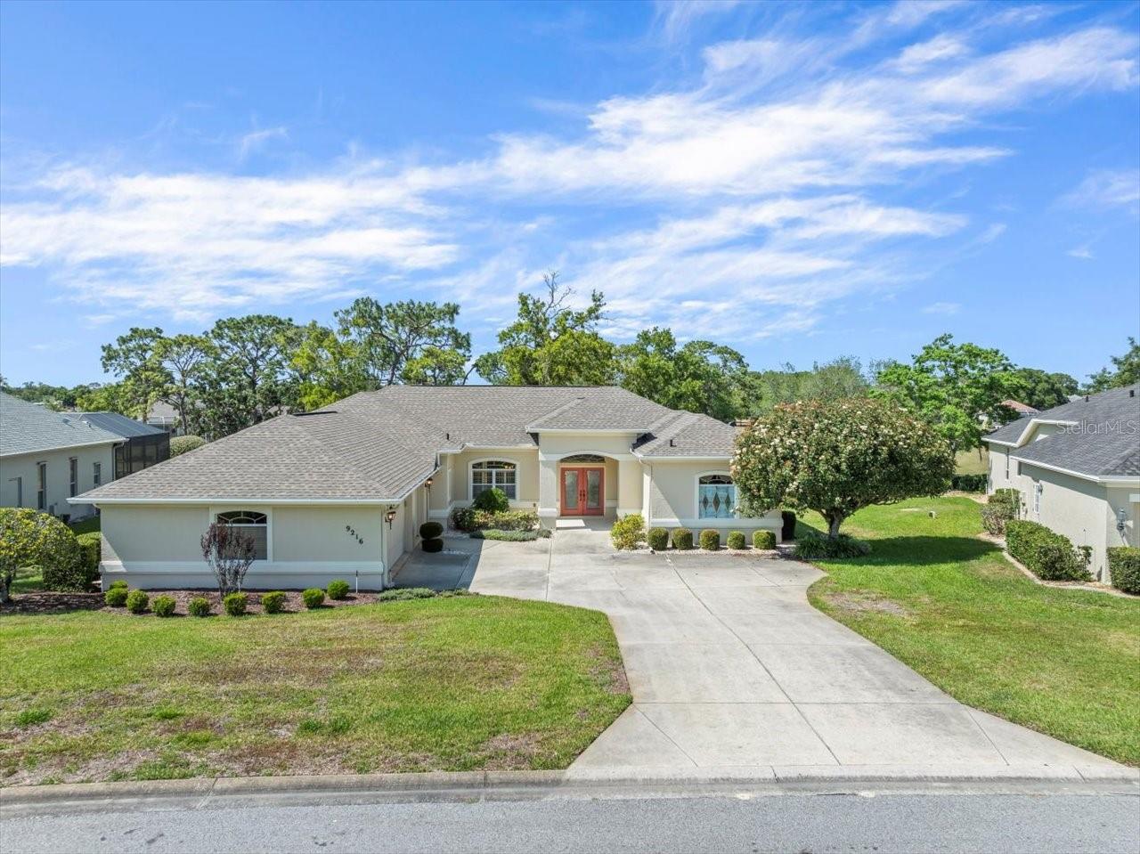 Listing photo id 0 for 9216 Tarleton Circle