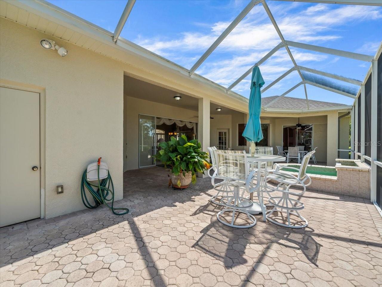 Listing photo id 45 for 9216 Tarleton Circle