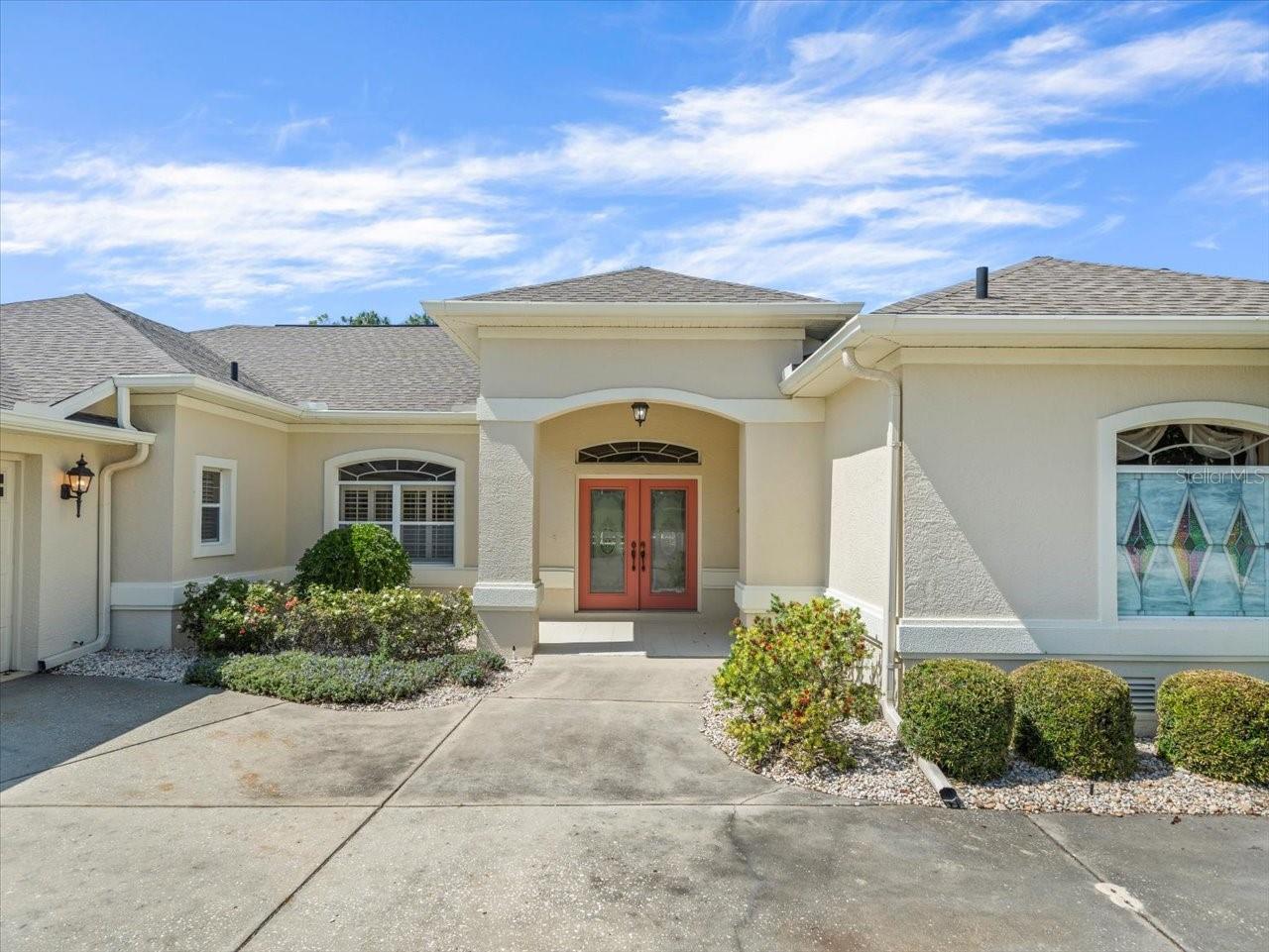 Listing photo id 4 for 9216 Tarleton Circle