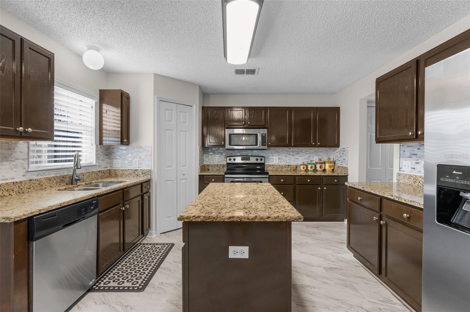 Image 11 of 43 For 6440 Curtiss Lane