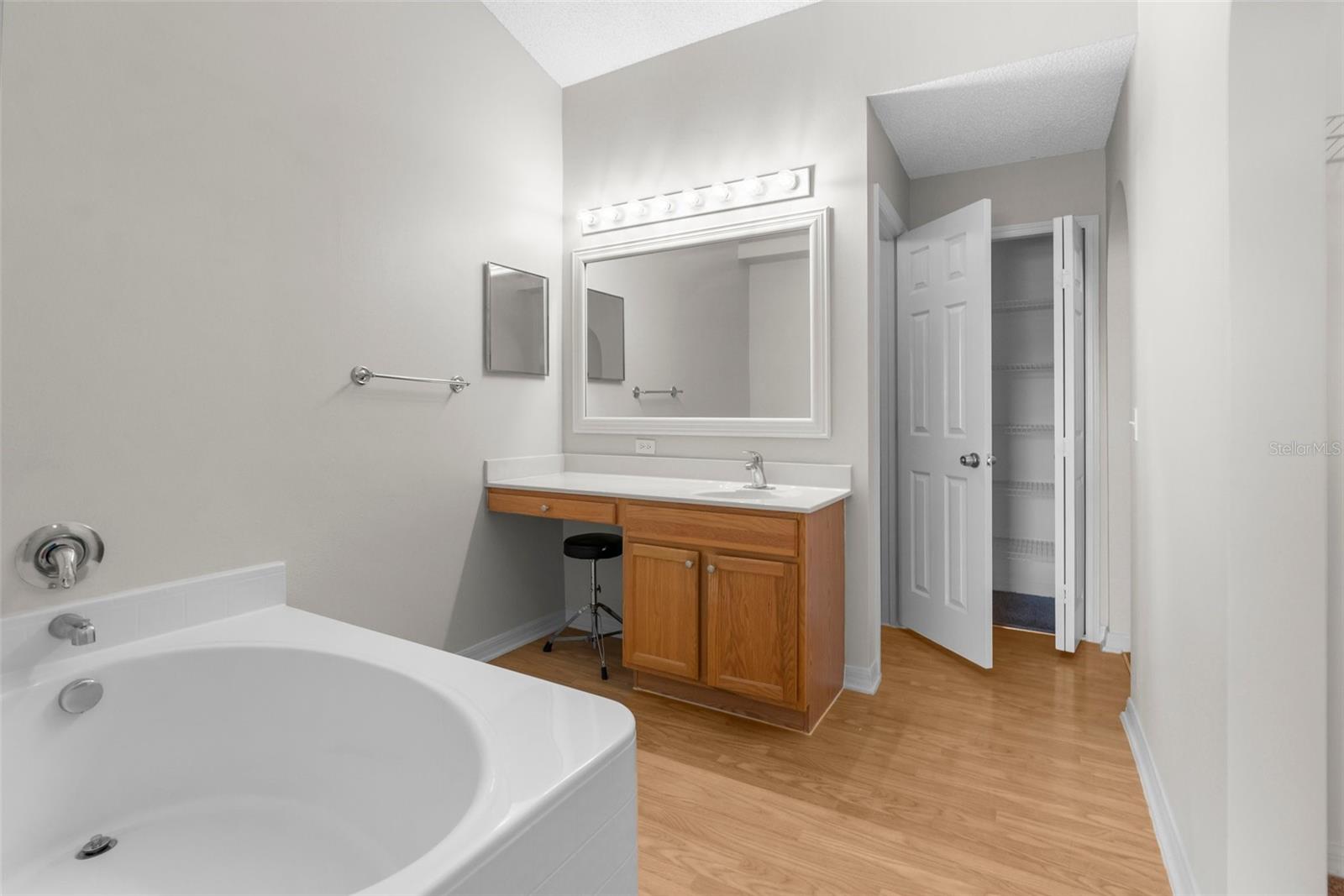Image 23 of 43 For 6440 Curtiss Lane