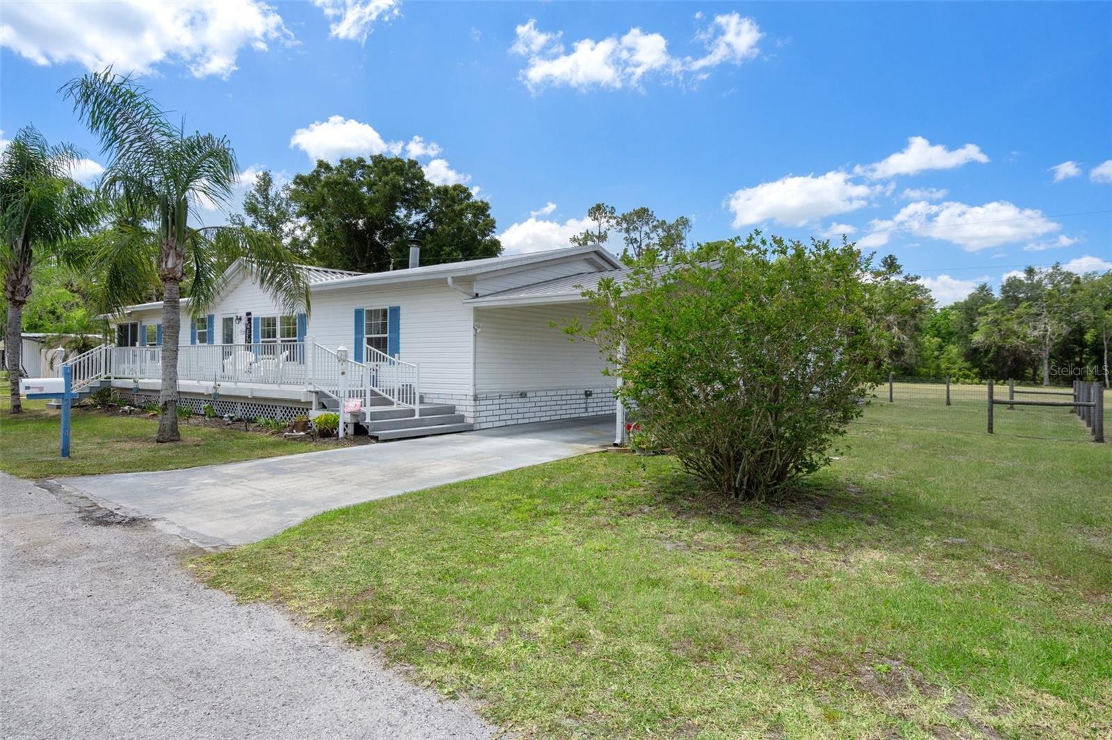 Image 11 of 61 For 20334 Woodside Street