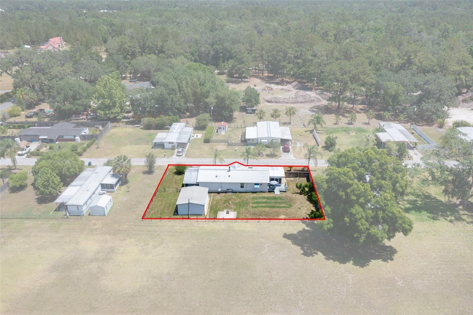 Image 6 of 61 For 20334 Woodside Street
