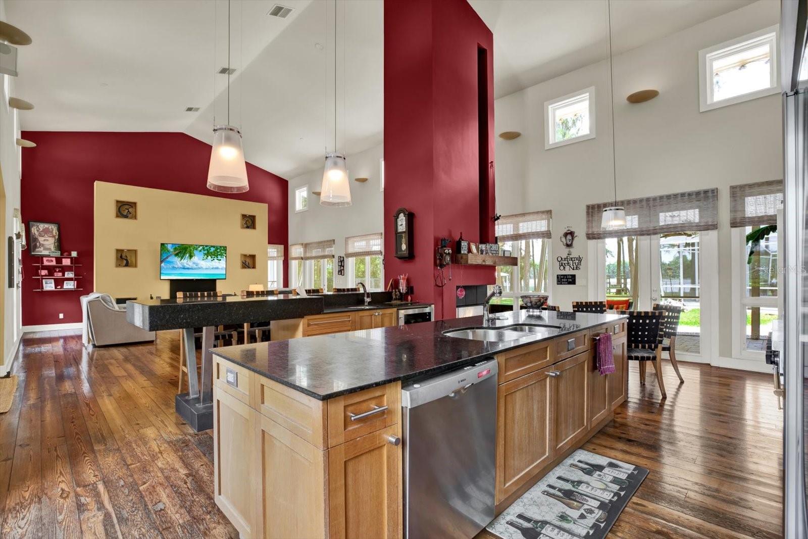Listing photo id 8 for 4541 School Road