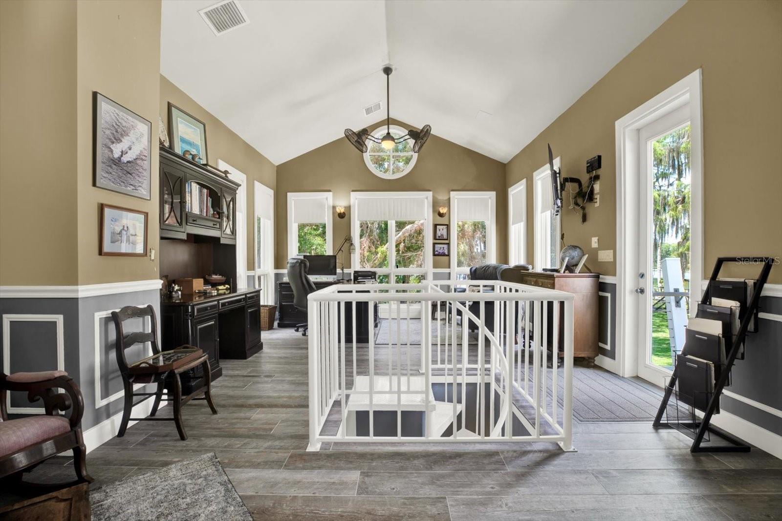 Listing photo id 16 for 4541 School Road