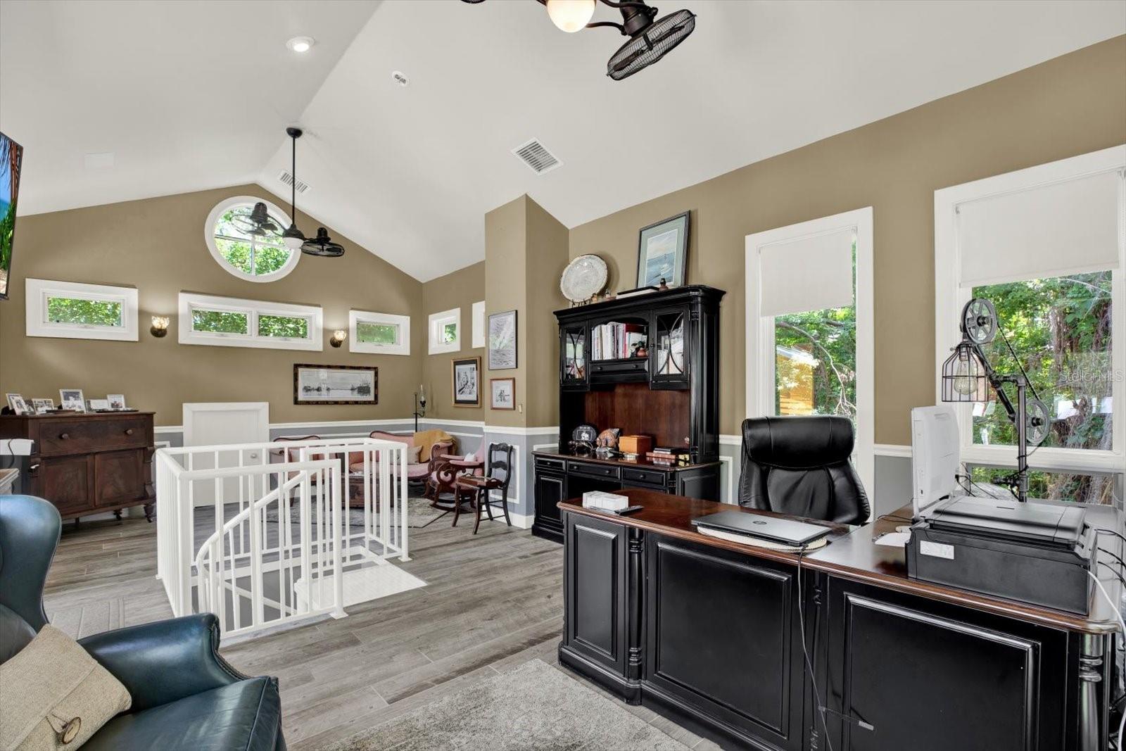 Listing photo id 17 for 4541 School Road