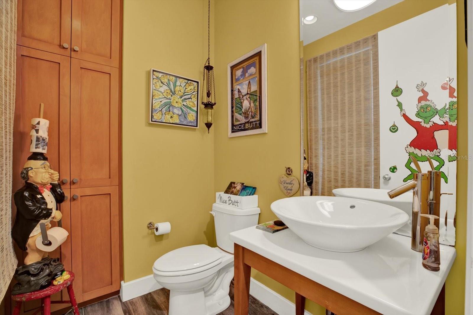 Listing photo id 18 for 4541 School Road