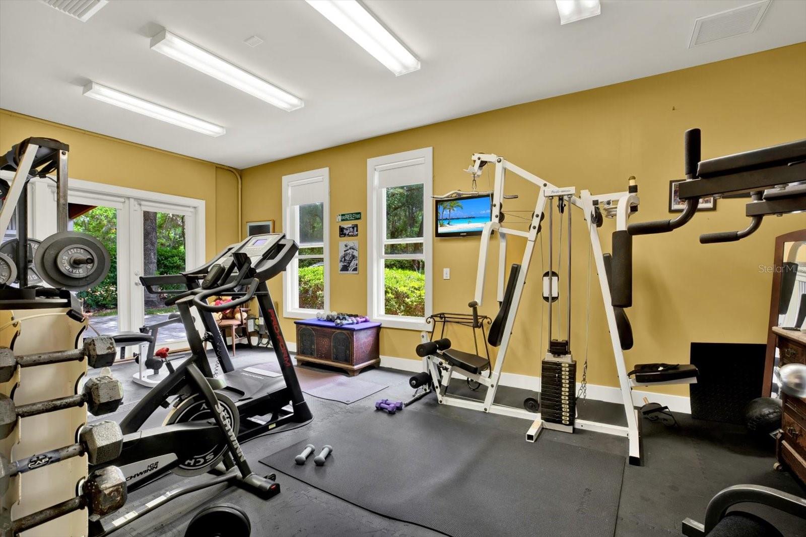 Listing photo id 23 for 4541 School Road