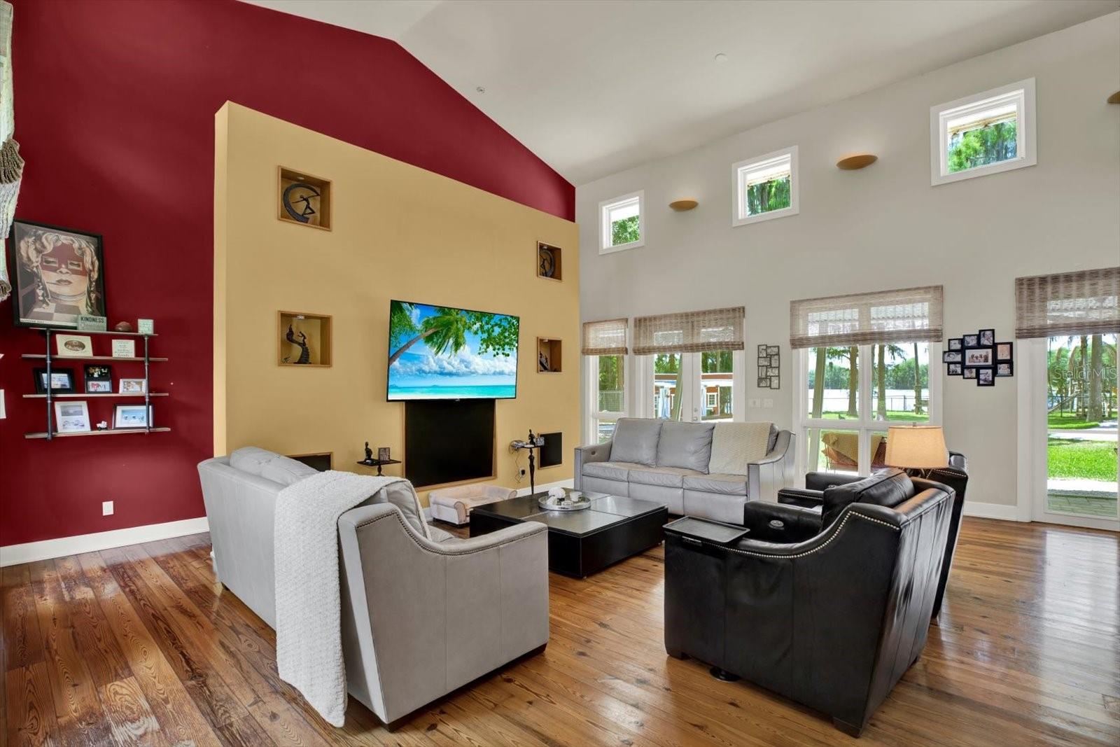 Listing photo id 1 for 4541 School Road