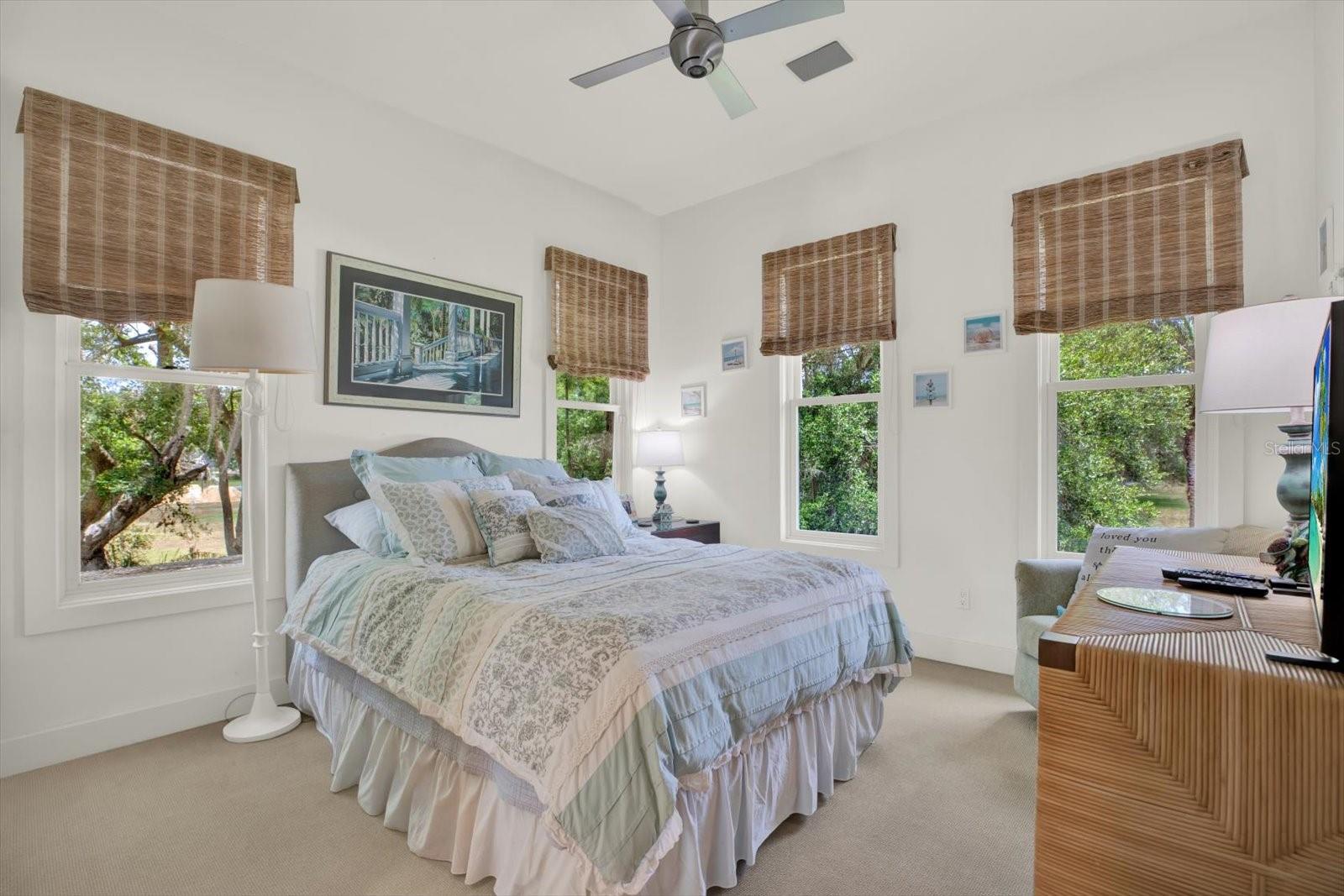 Listing photo id 31 for 4541 School Road