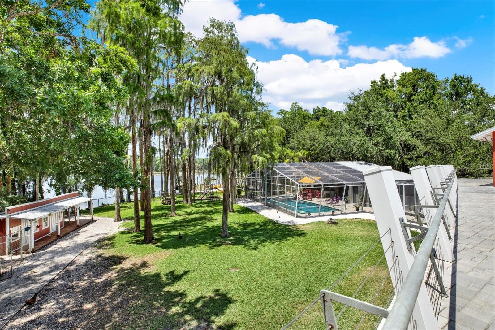 Listing photo id 36 for 4541 School Road