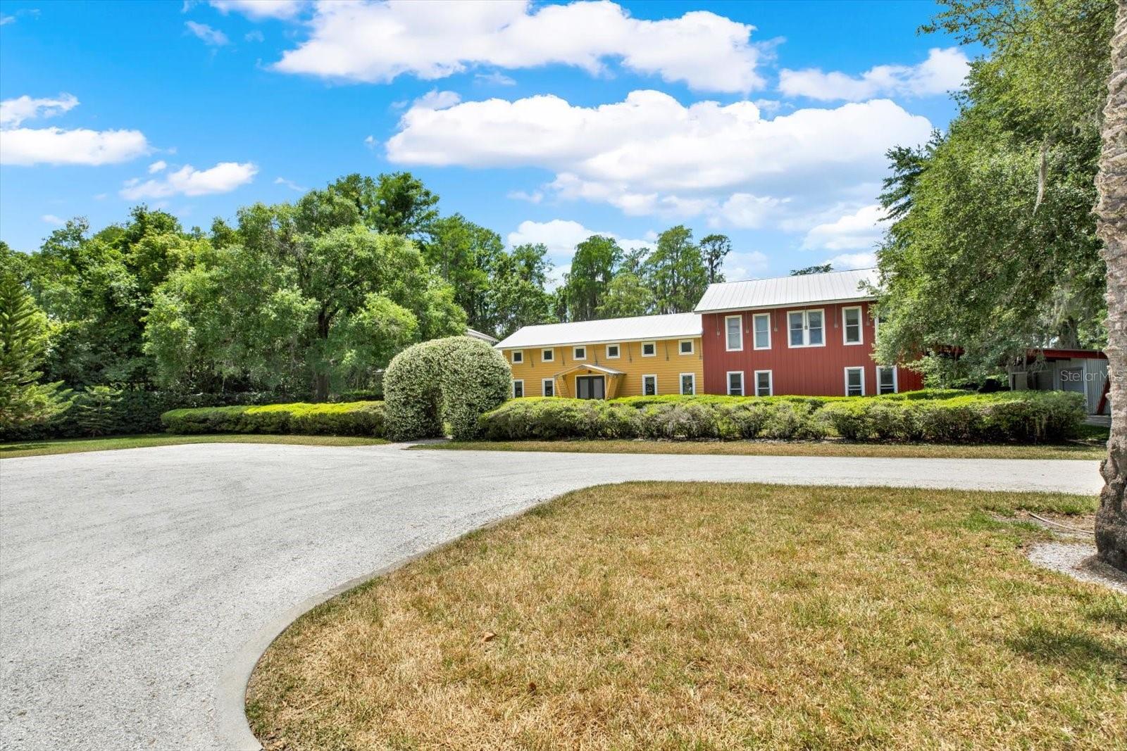 Listing photo id 52 for 4541 School Road