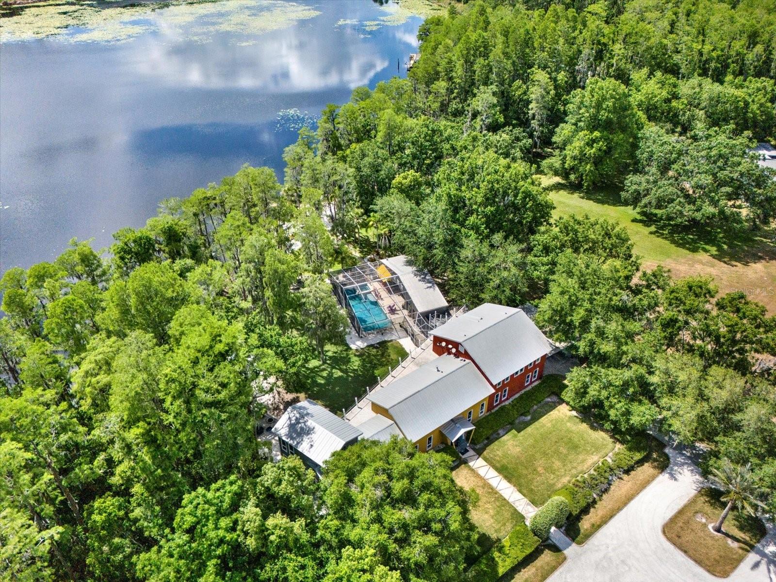 Listing photo id 58 for 4541 School Road