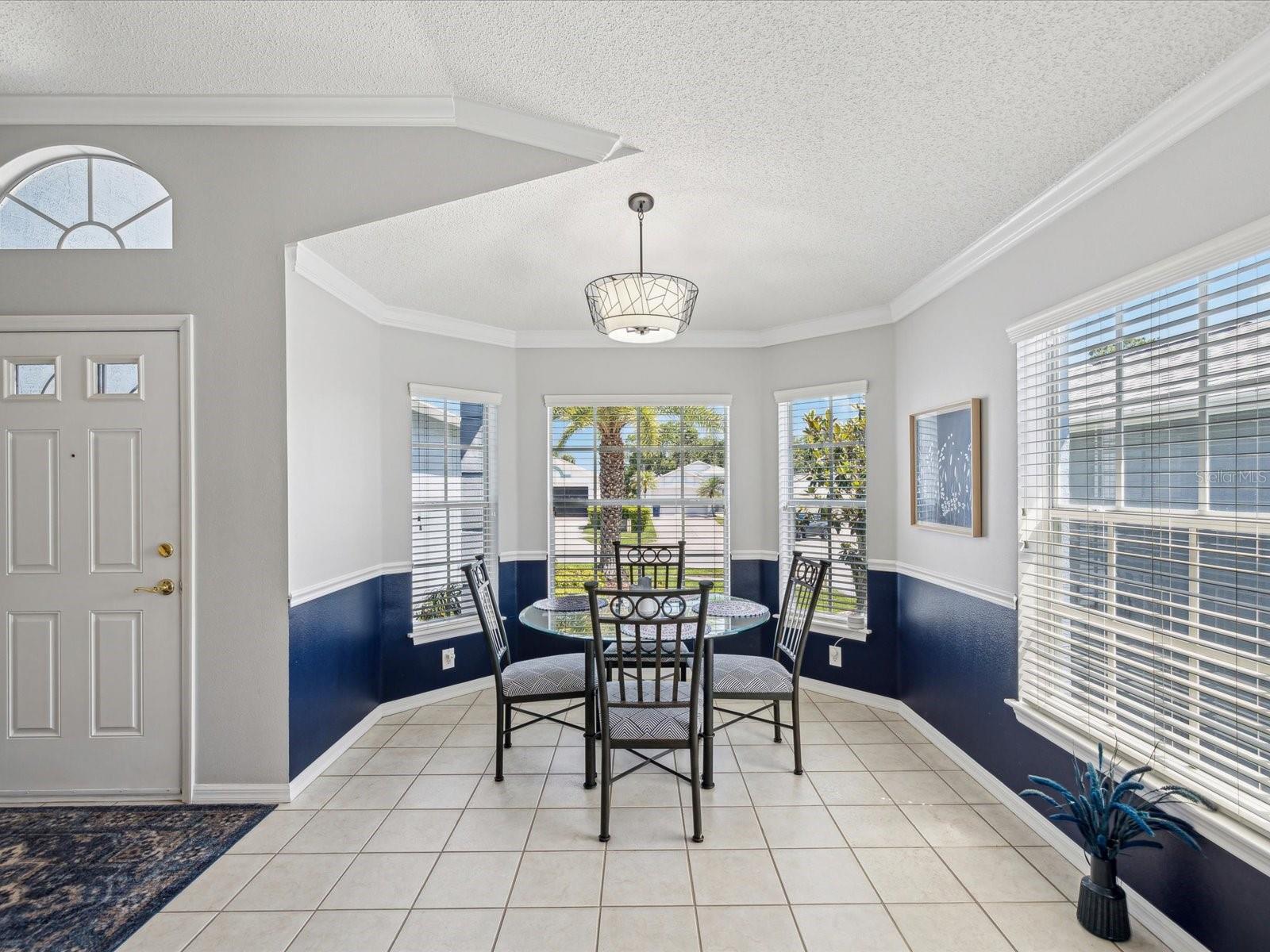 Image 10 of 62 For 11342 Hollander Avenue