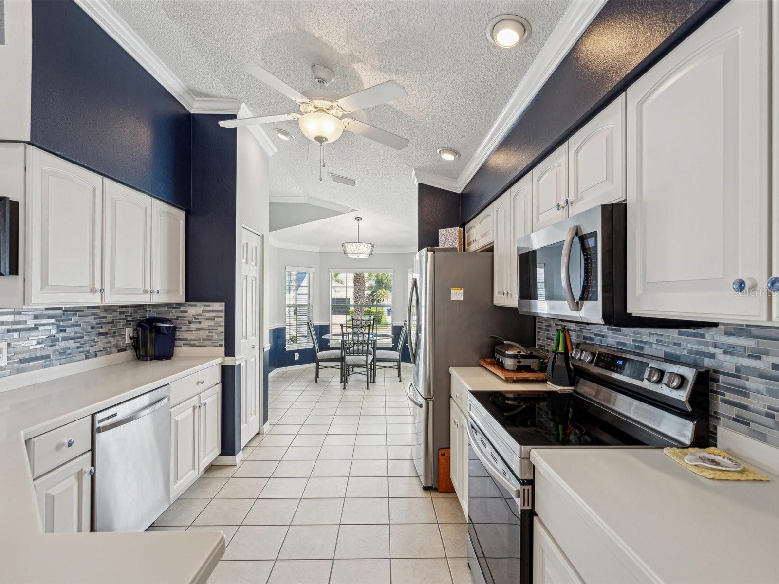 Image 18 of 62 For 11342 Hollander Avenue