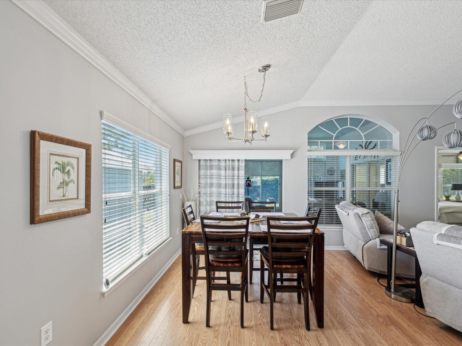 Image 21 of 62 For 11342 Hollander Avenue