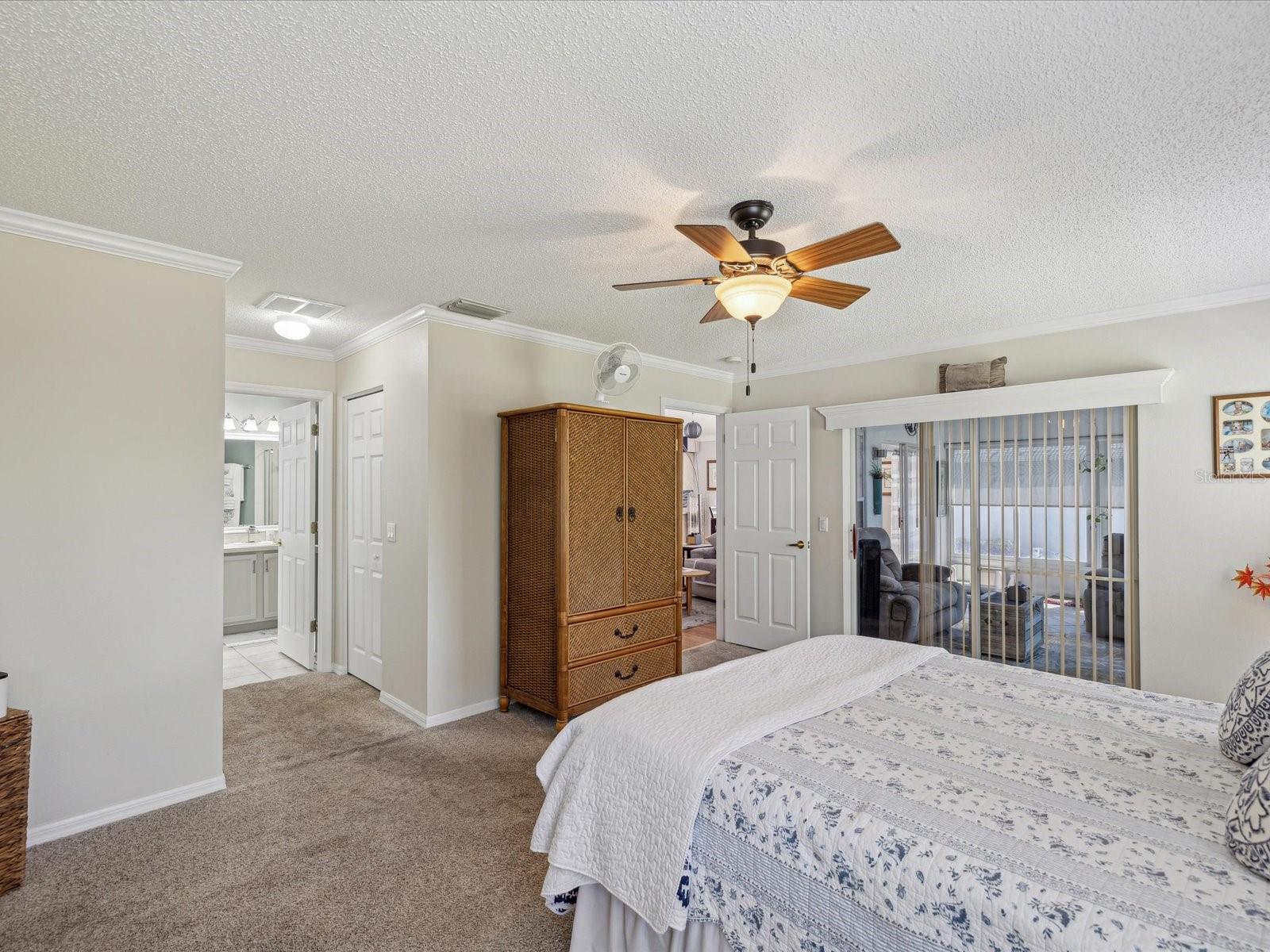 Image 28 of 62 For 11342 Hollander Avenue
