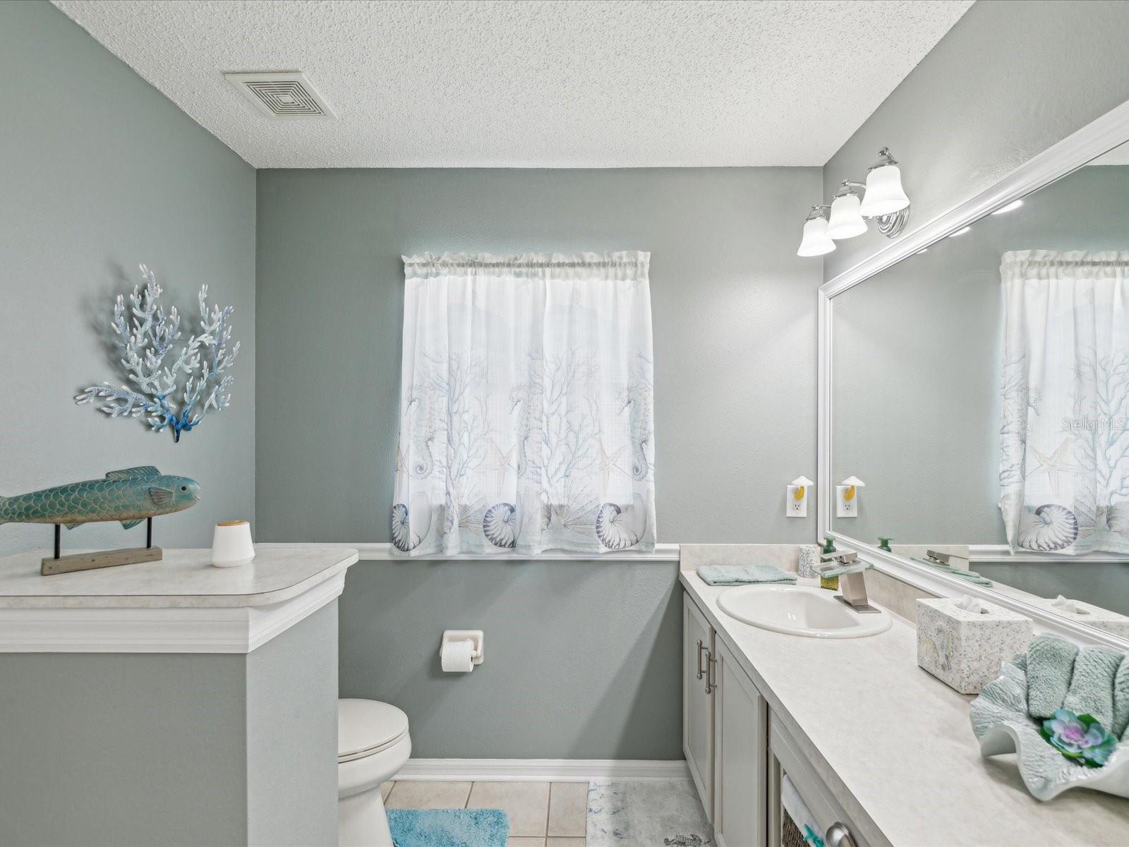Image 32 of 62 For 11342 Hollander Avenue