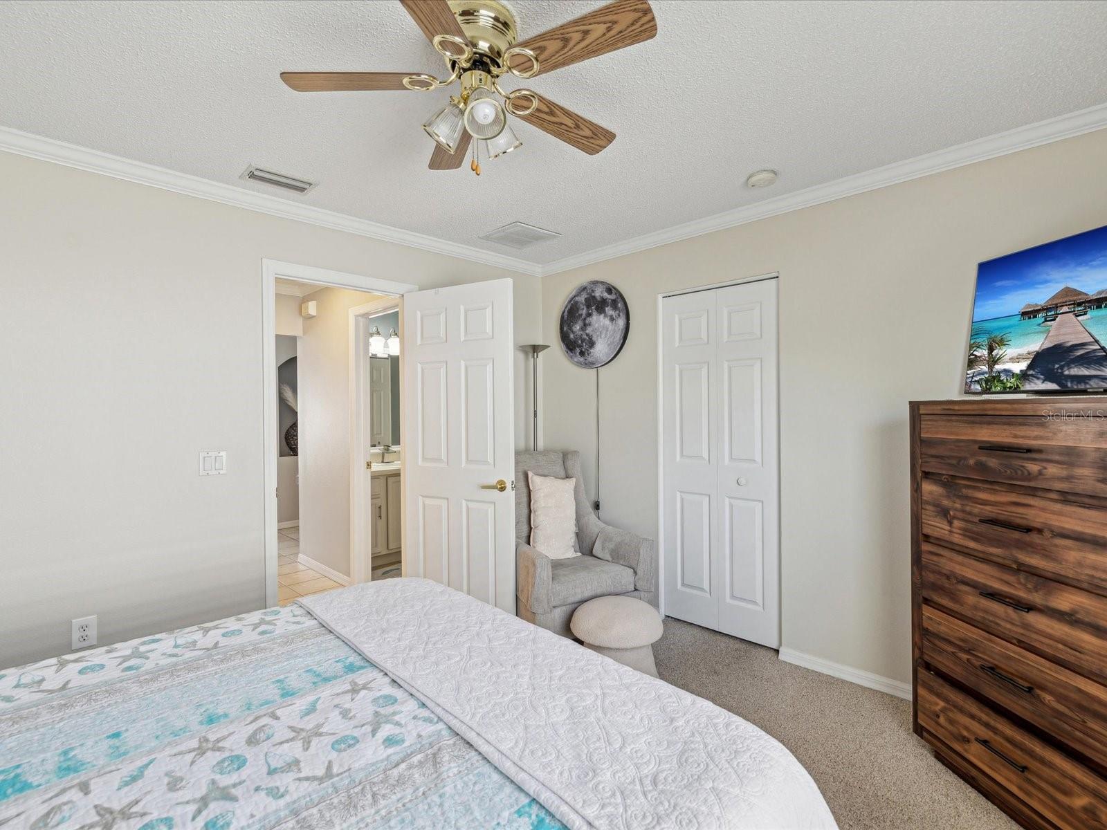 Image 34 of 62 For 11342 Hollander Avenue