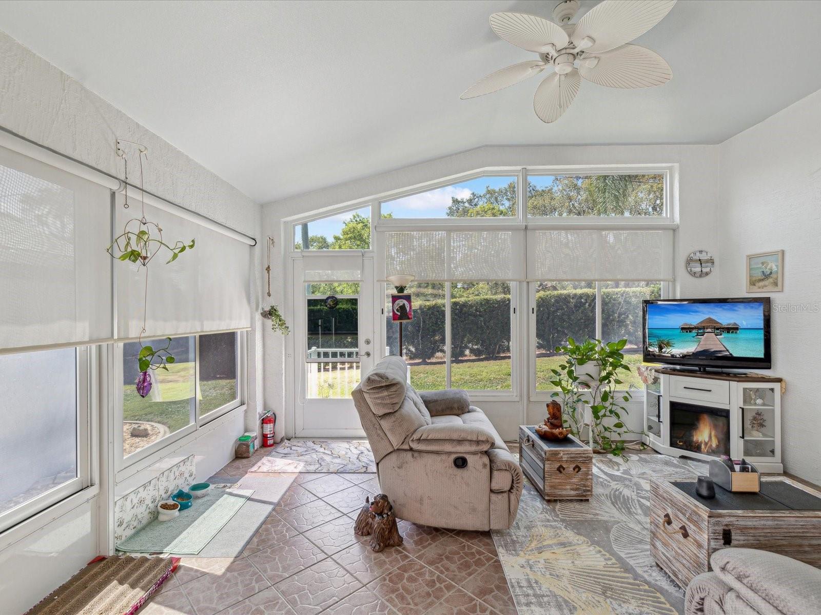 Image 39 of 62 For 11342 Hollander Avenue