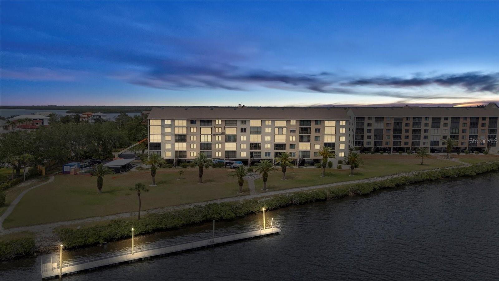 Image 20 of 55 For 4550 Bay Boulevard 1231