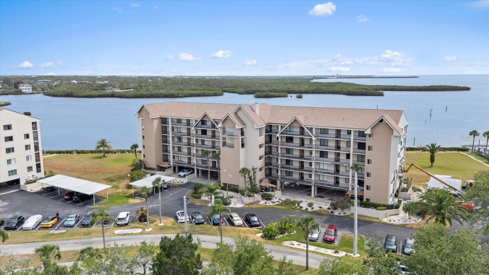 Image 21 of 55 For 4550 Bay Boulevard 1231