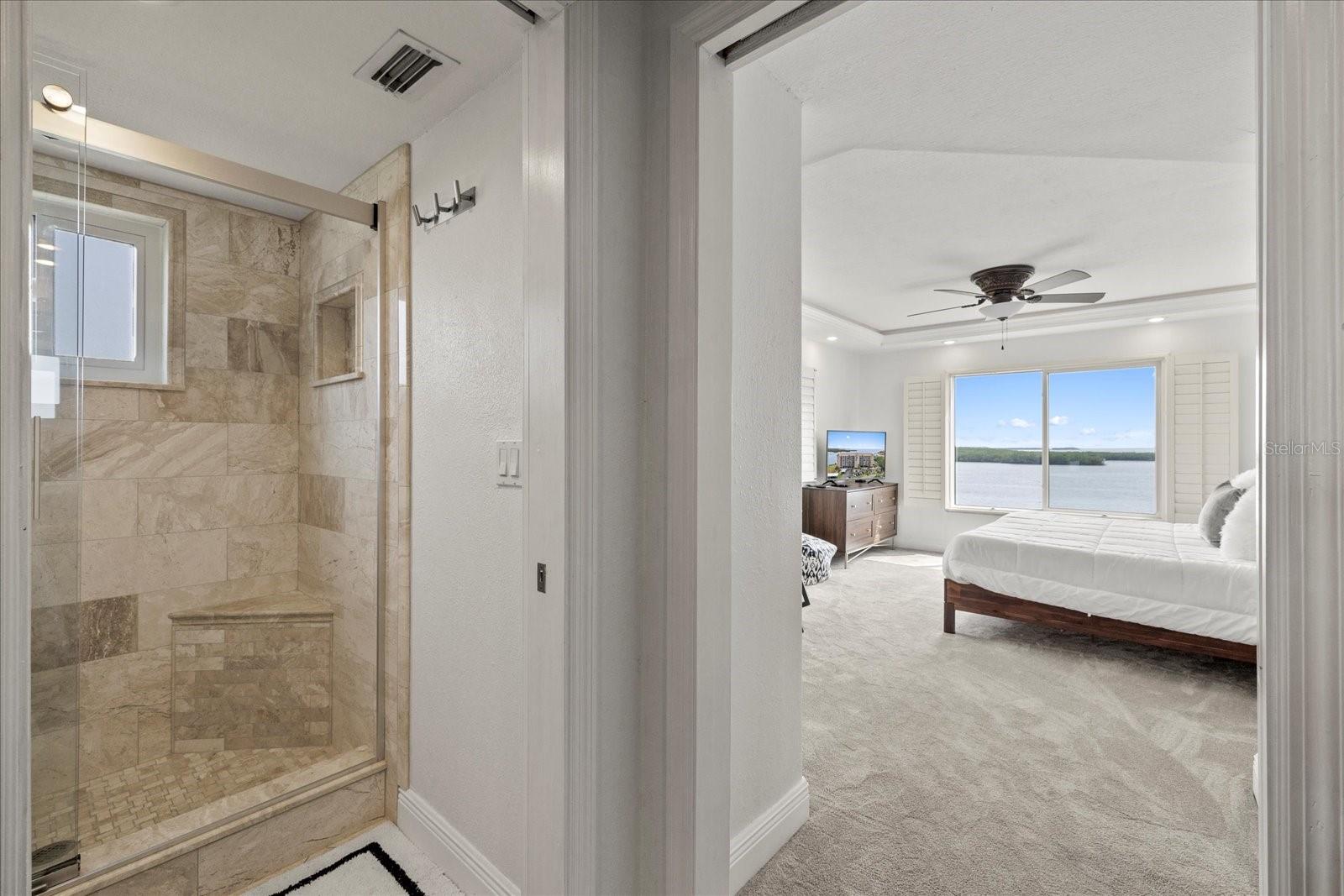 Image 39 of 55 For 4550 Bay Boulevard 1231