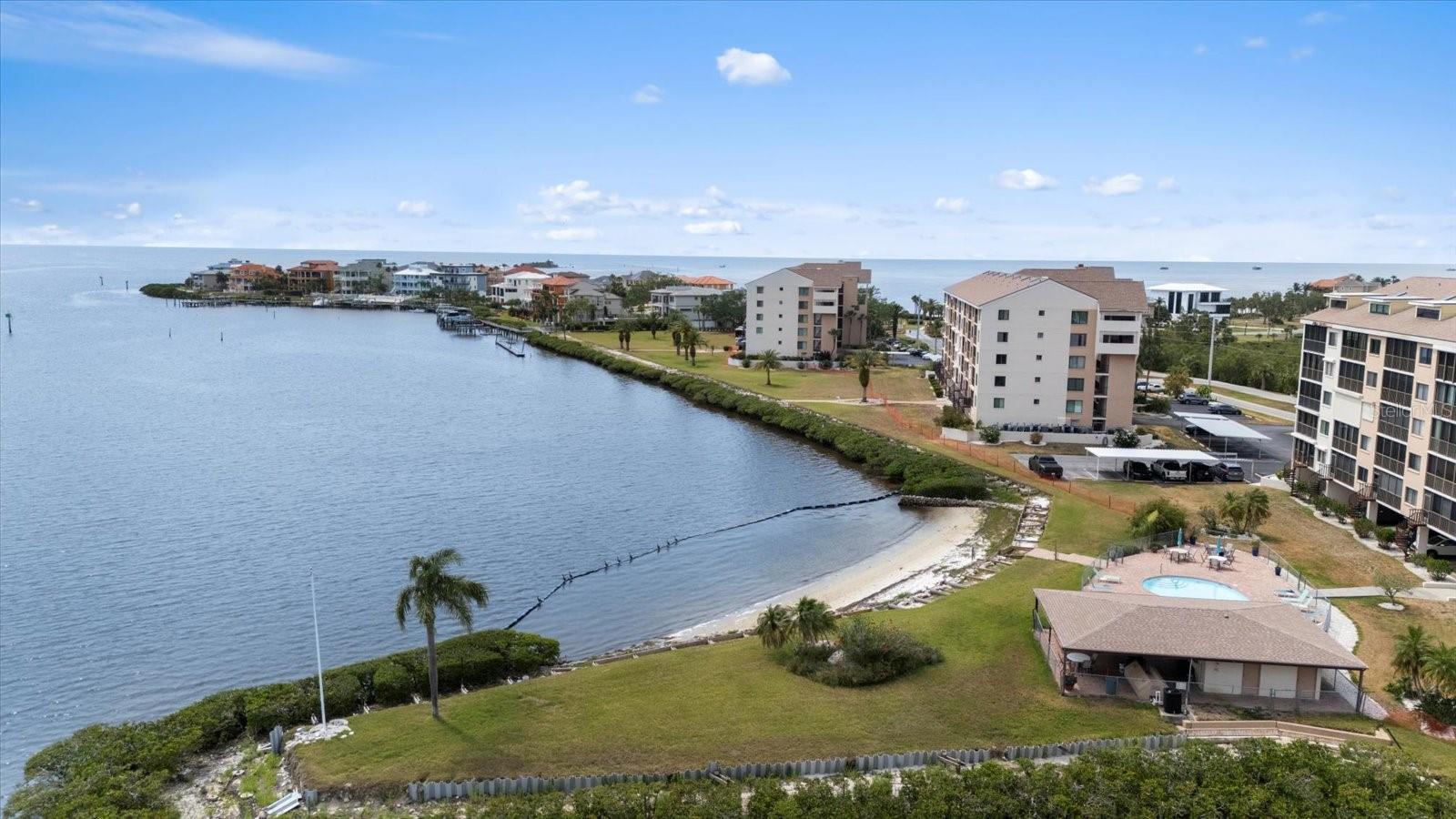 Image 5 of 55 For 4550 Bay Boulevard 1231