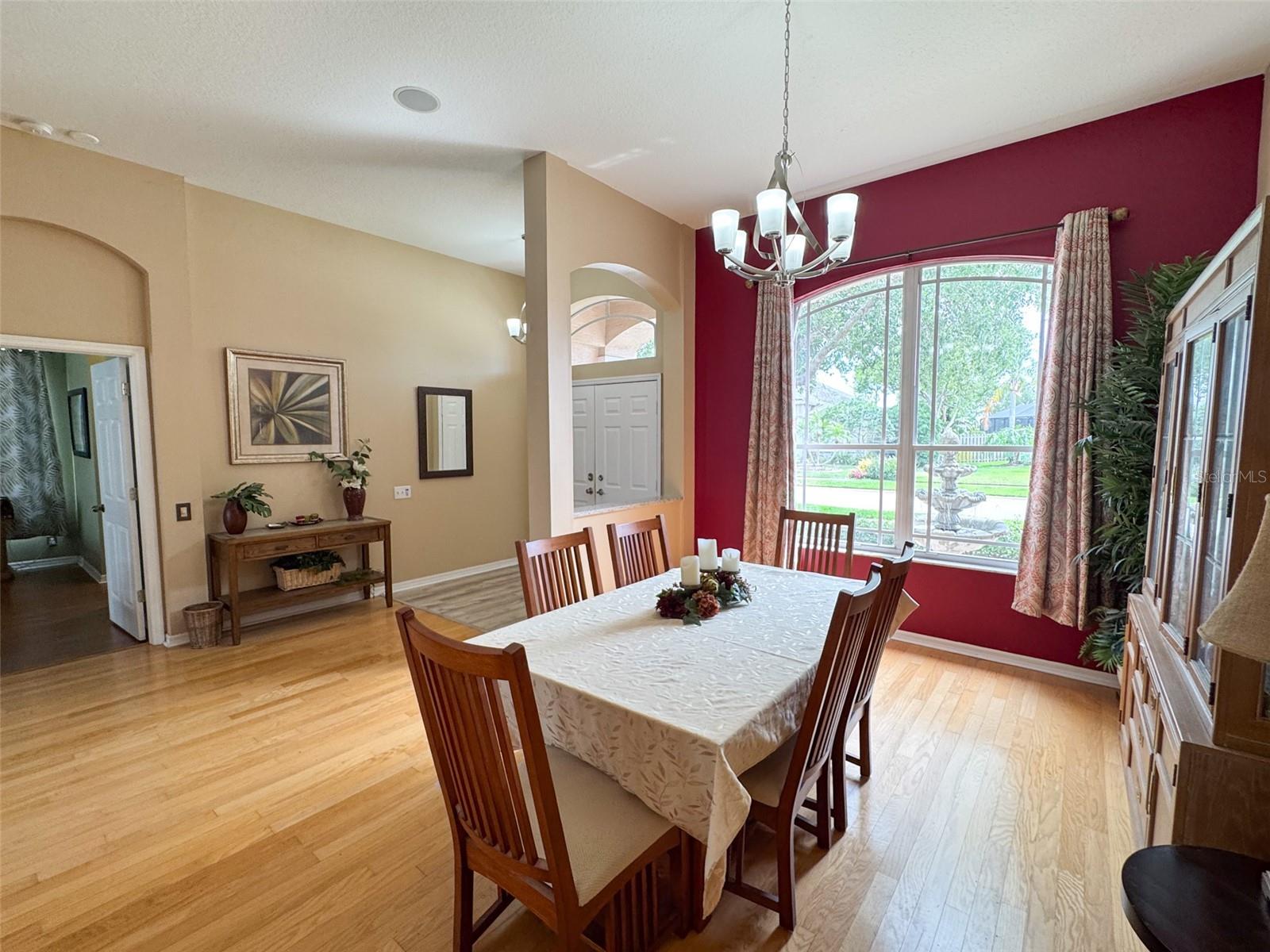 Image 31 of 58 For 1121 Riveredge Drive