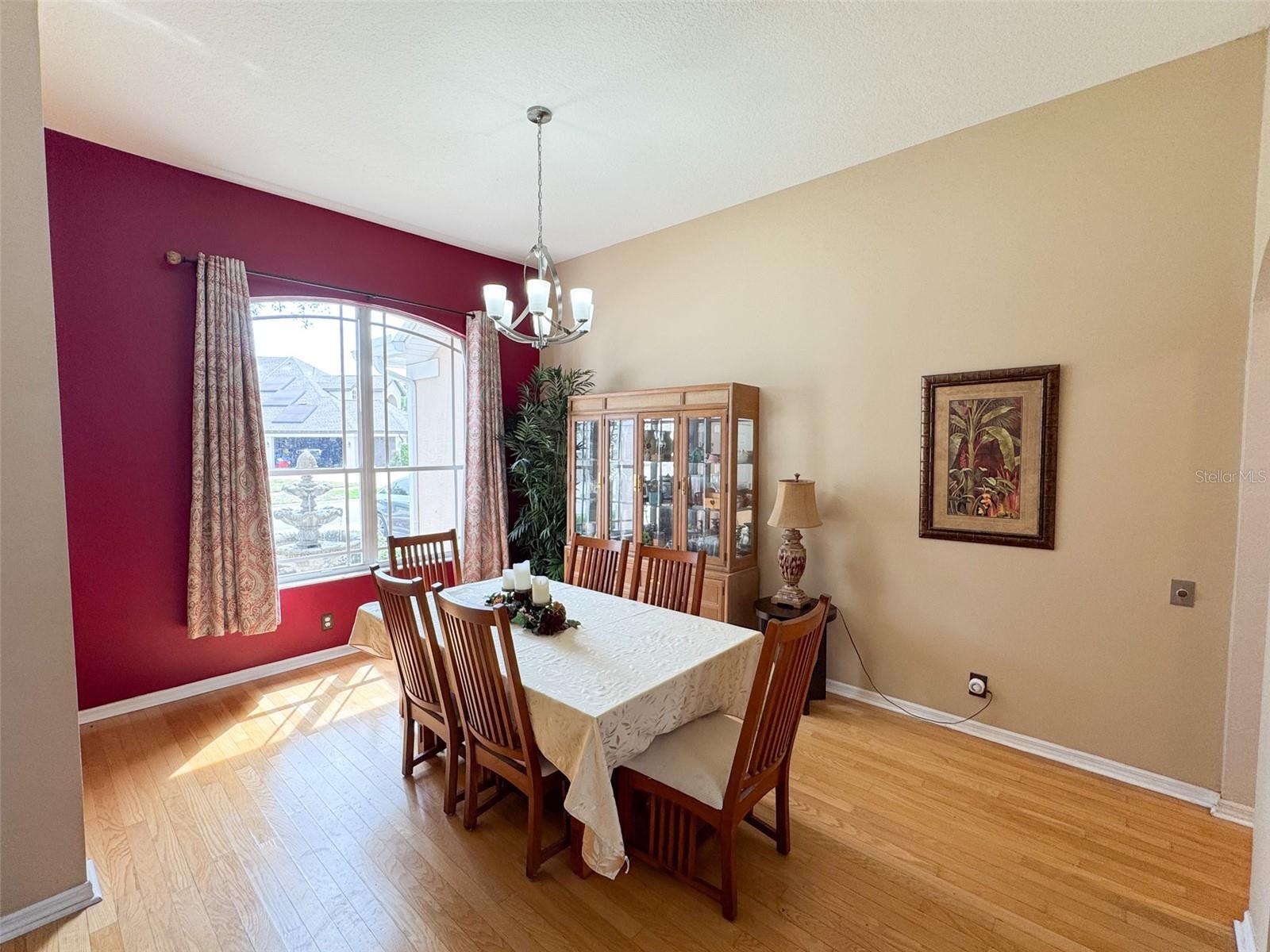 Image 32 of 58 For 1121 Riveredge Drive