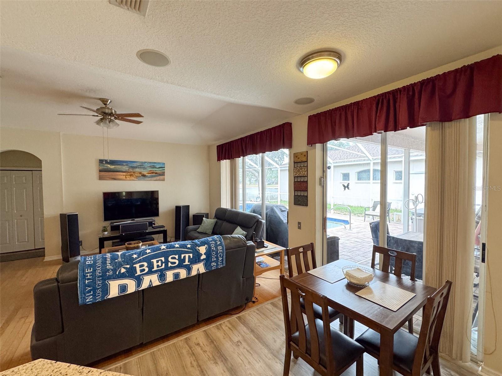 Image 37 of 58 For 1121 Riveredge Drive