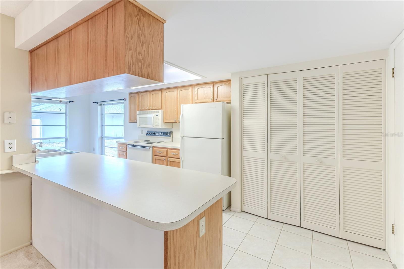 Listing photo id 10 for 6172 Prestwick Court