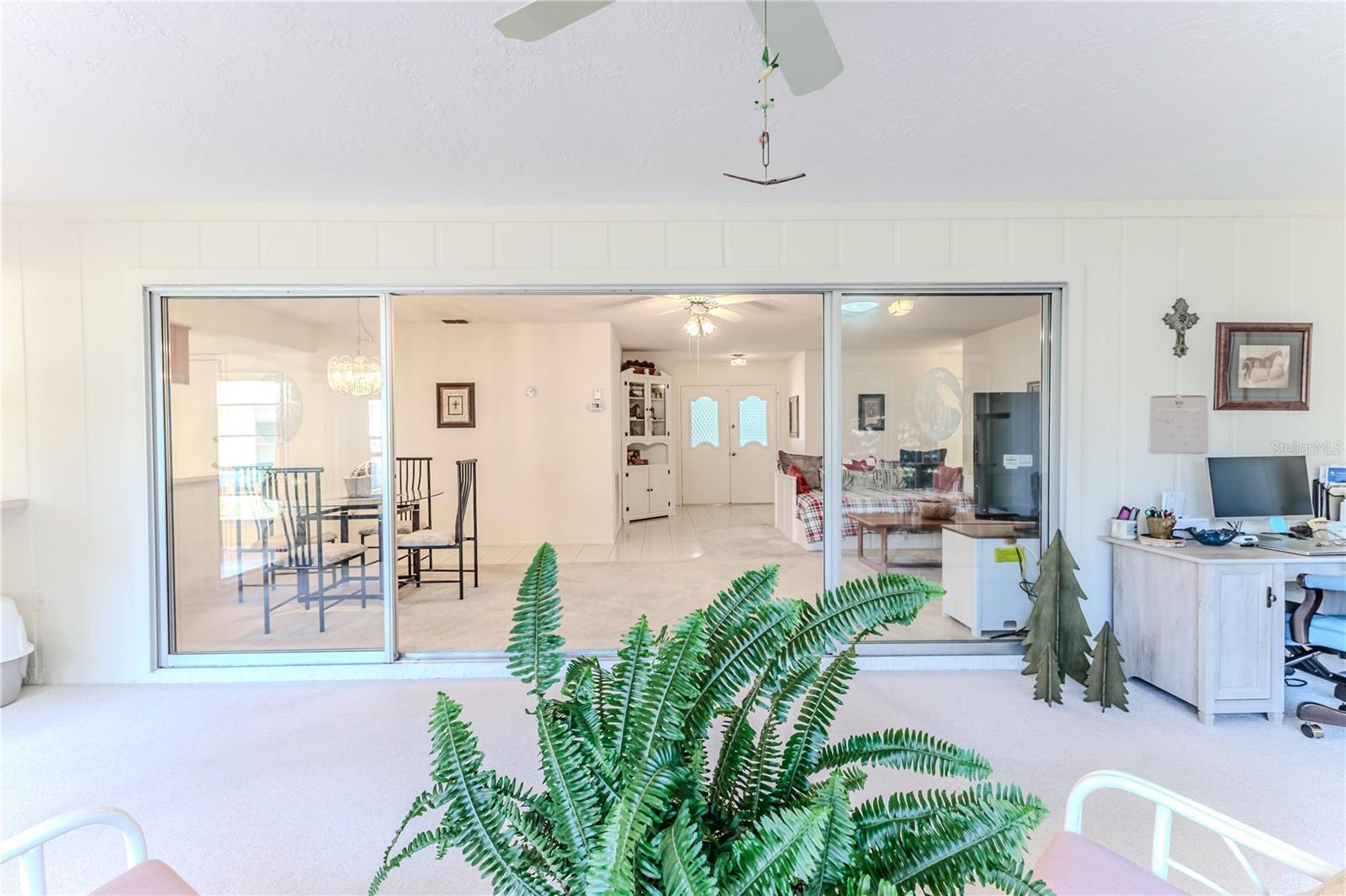 Listing photo id 29 for 6172 Prestwick Court