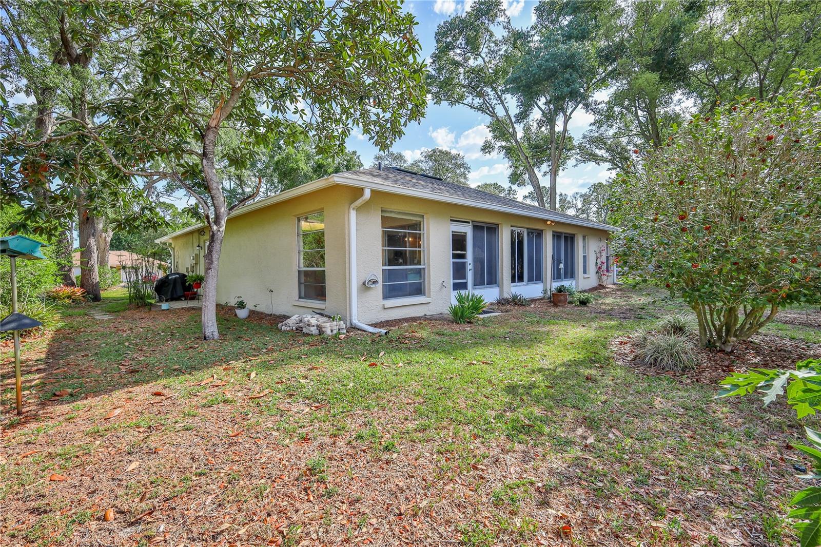 Listing photo id 32 for 6172 Prestwick Court
