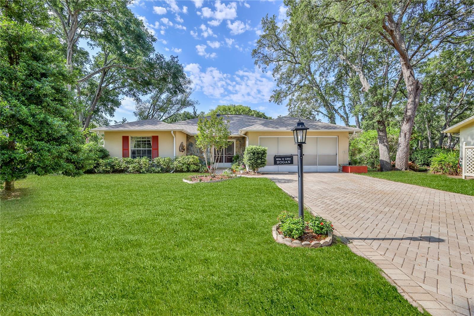 Listing photo id 2 for 6172 Prestwick Court
