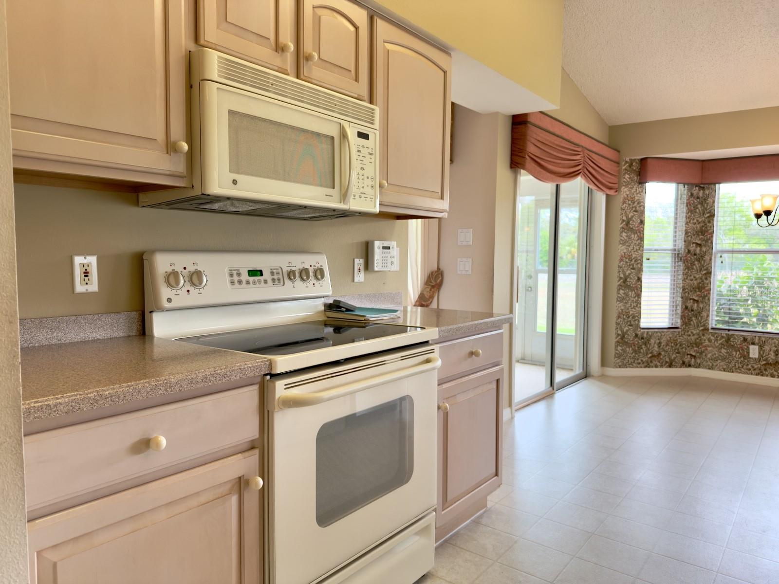 Image 12 of 62 For 18418 Bent Pine Drive