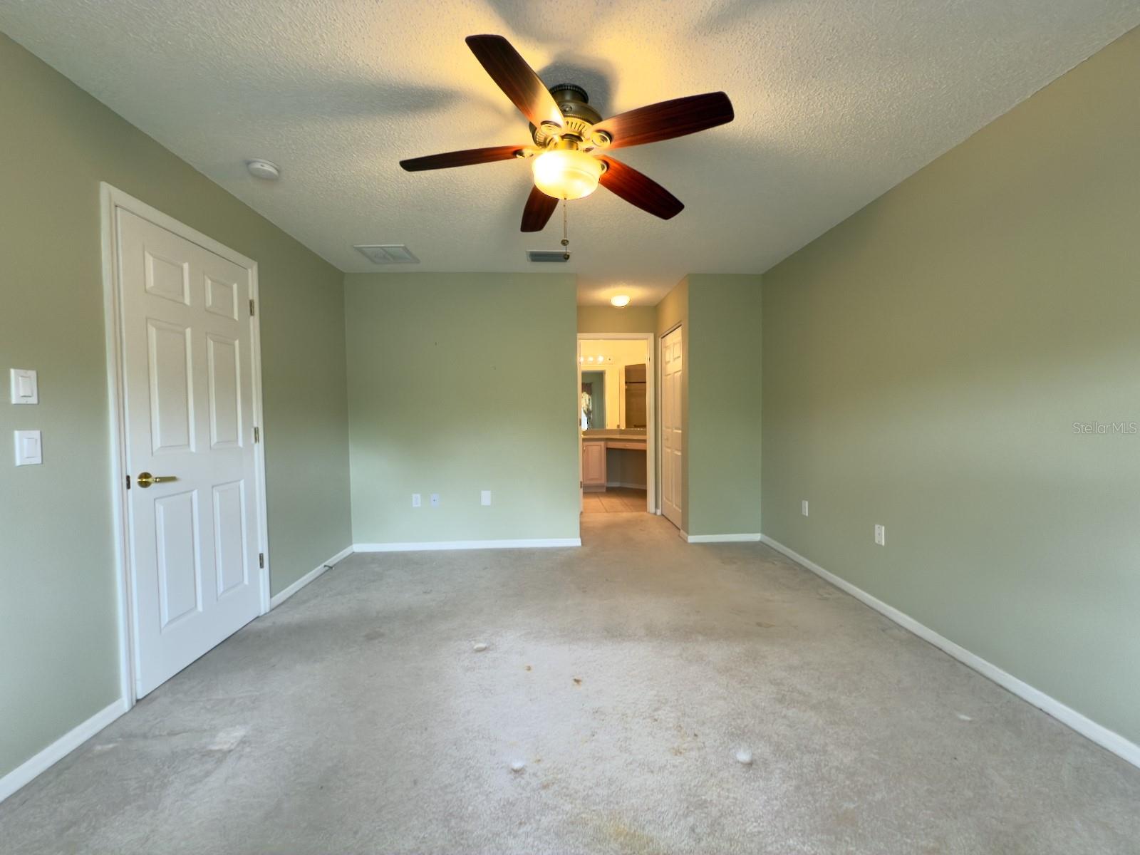 Image 21 of 62 For 18418 Bent Pine Drive