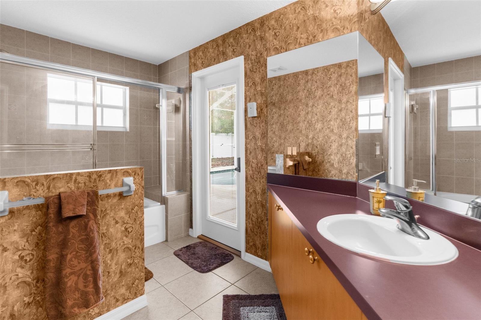 Image 17 of 23 For 11443 Marsh Creek Court