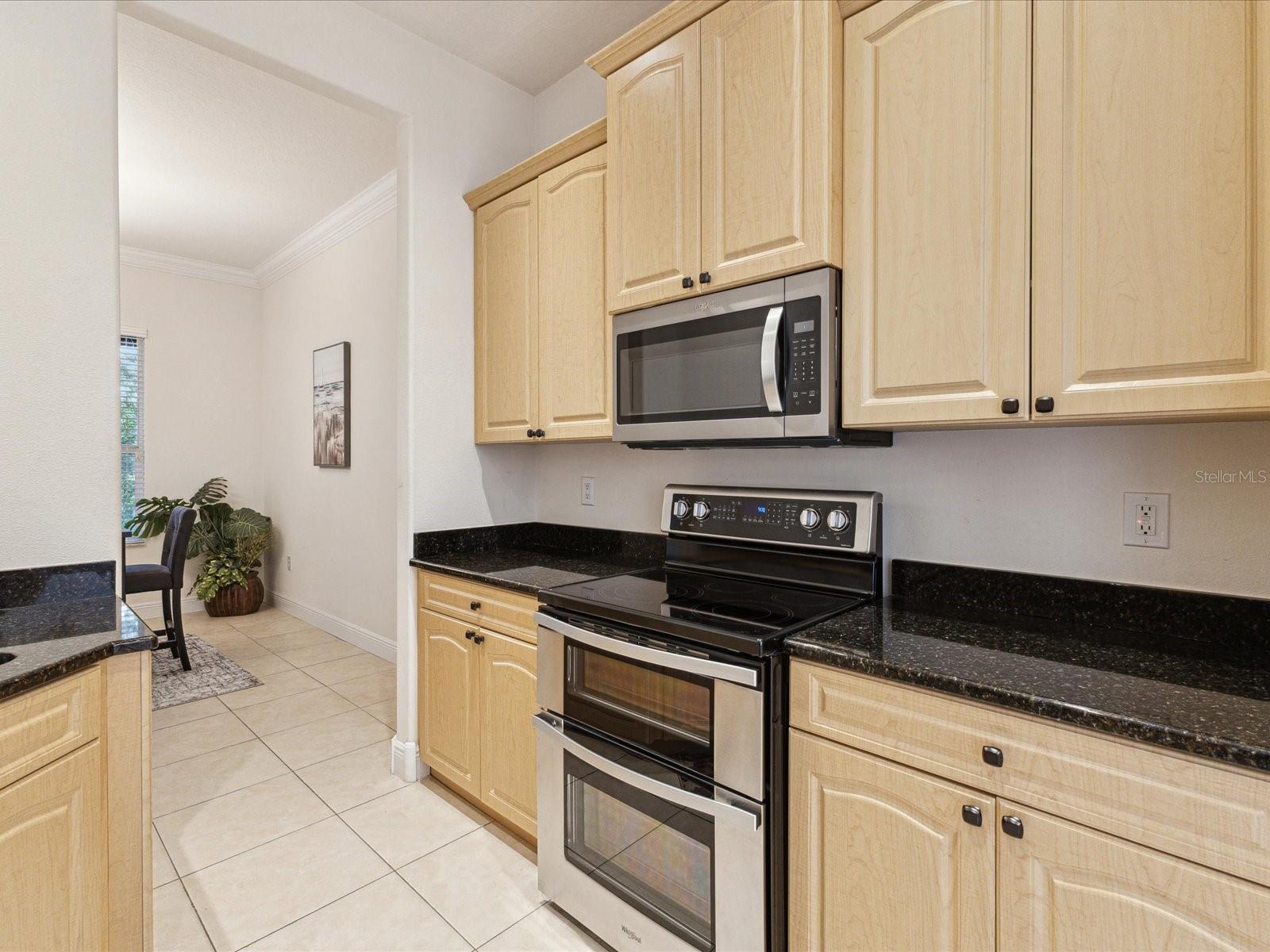 Image 22 of 82 For 10187 Holly Berry Drive