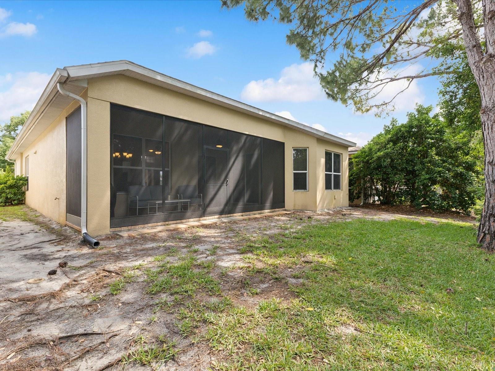Image 38 of 82 For 10187 Holly Berry Drive