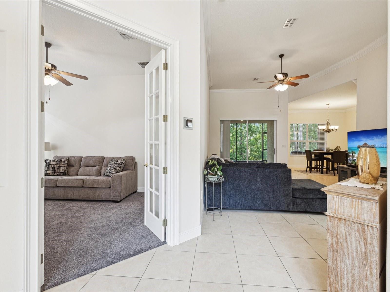 Image 6 of 82 For 10187 Holly Berry Drive