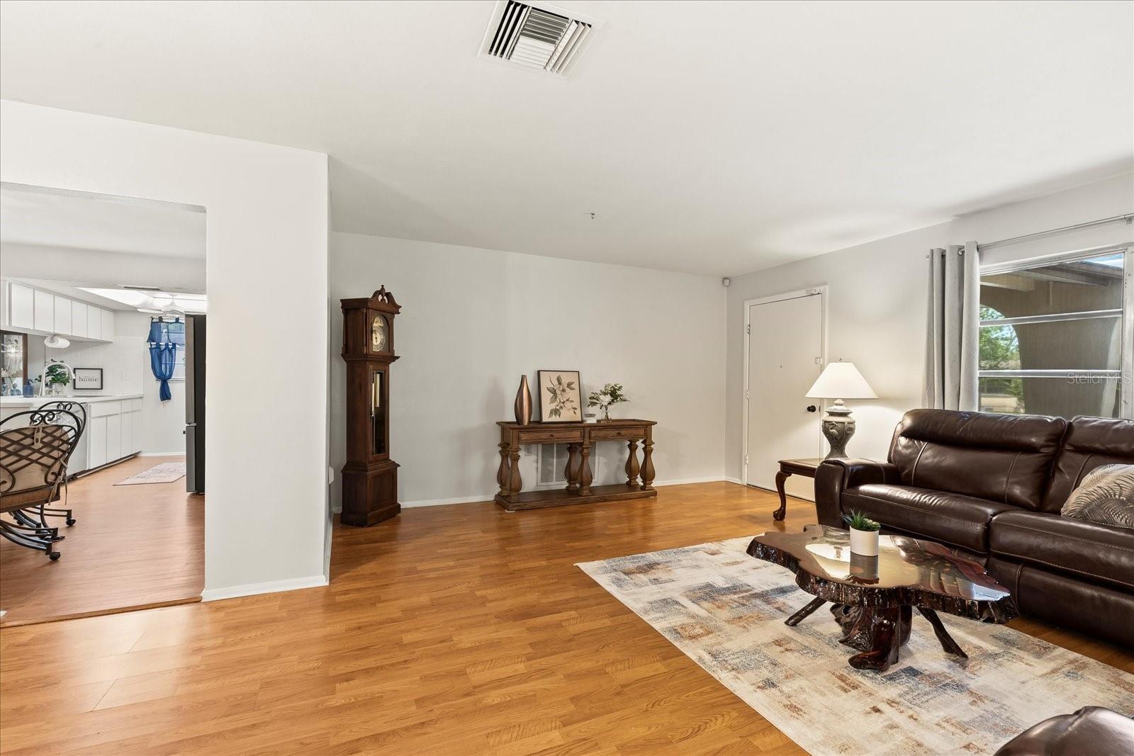 Image 10 of 48 For 3534 Cockatoo Drive