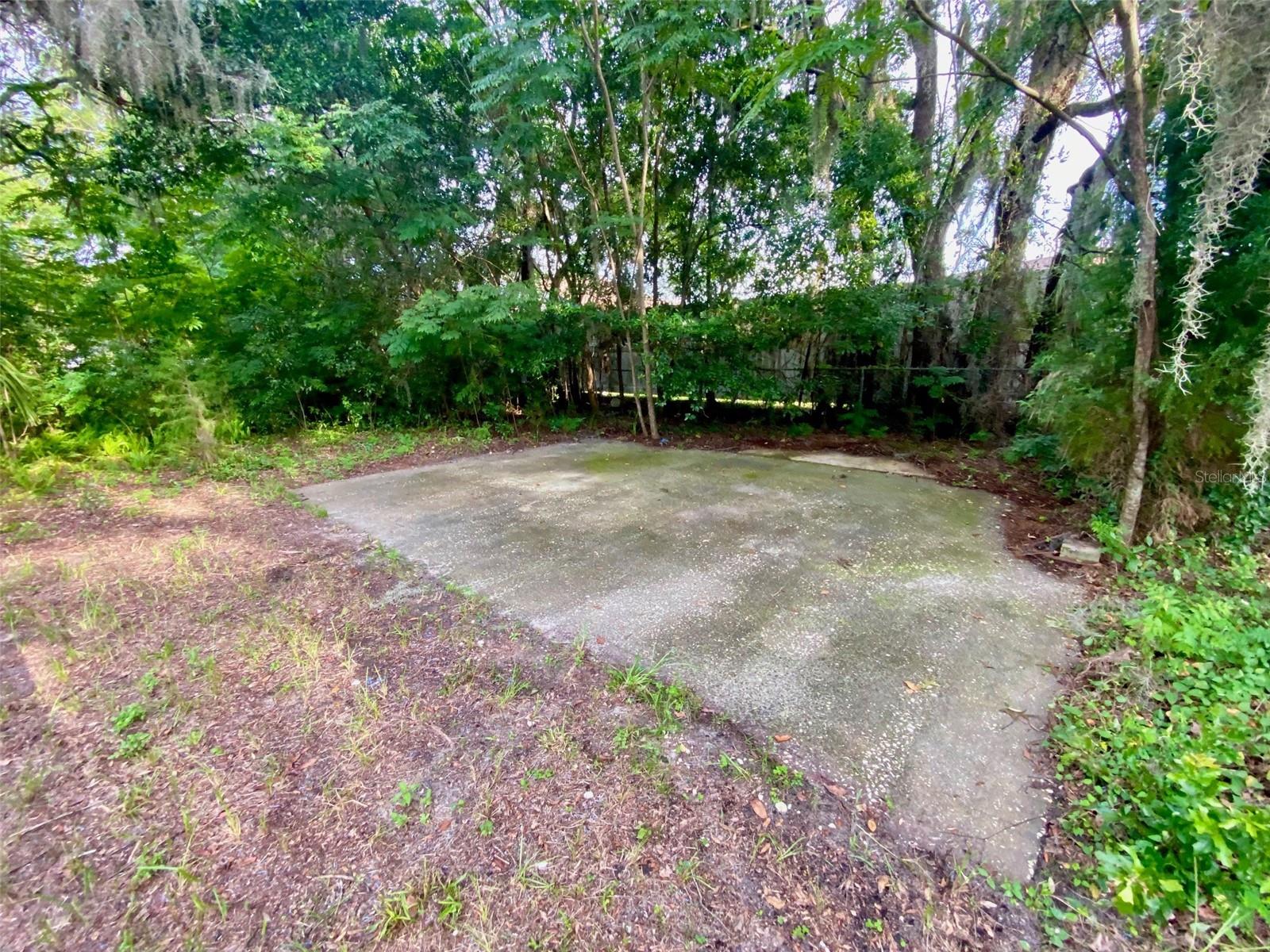 Image 7 of 12 For 9640 Bud Street