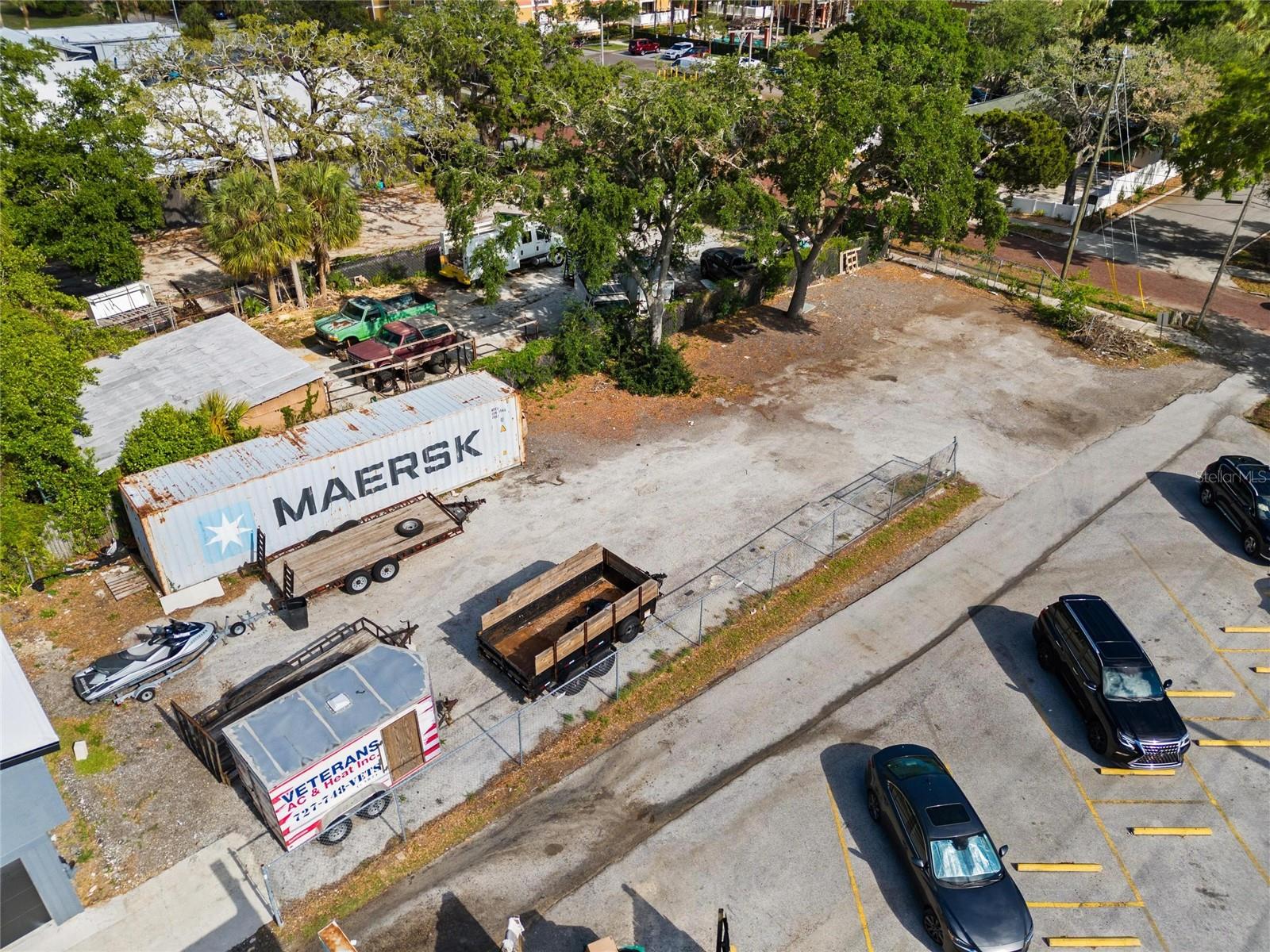 Image 11 of 33 For 419 Pinellas Avenue