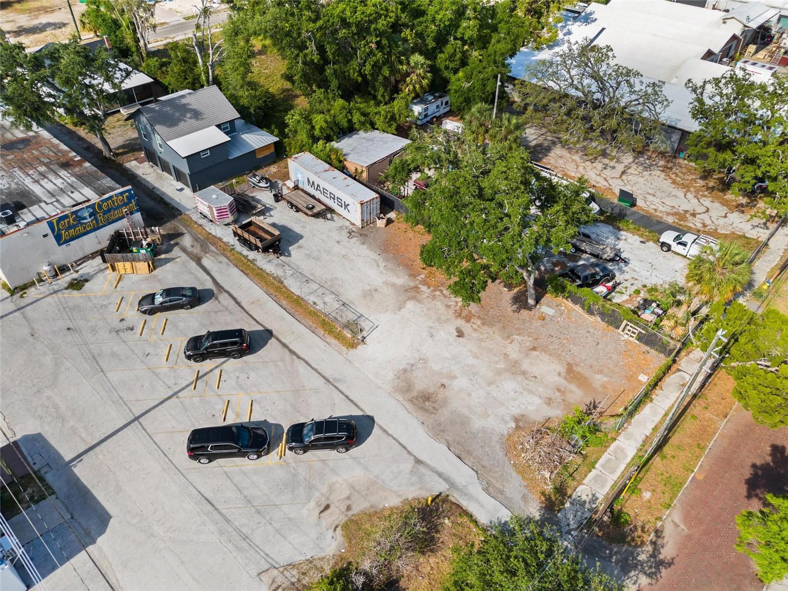 Image 12 of 33 For 419 Pinellas Avenue