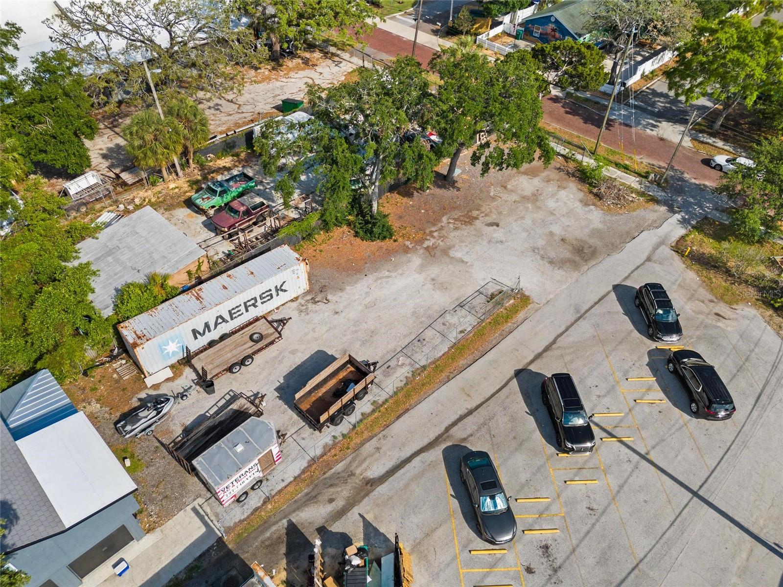 Image 13 of 33 For 419 Pinellas Avenue