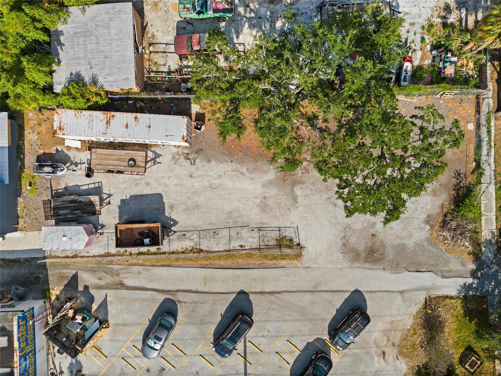 Image 16 of 33 For 419 Pinellas Avenue